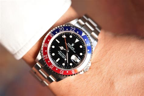 rolex gmt master ii reference 16710 w|rolex 16710 production years.